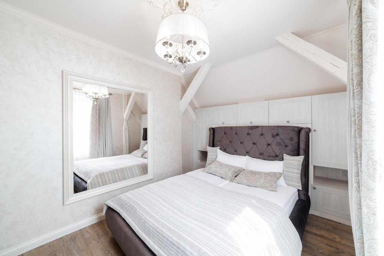 Lux Apartment On Duhnovicha Street .Free Parking. Uzjhorod Eksteriør bilde